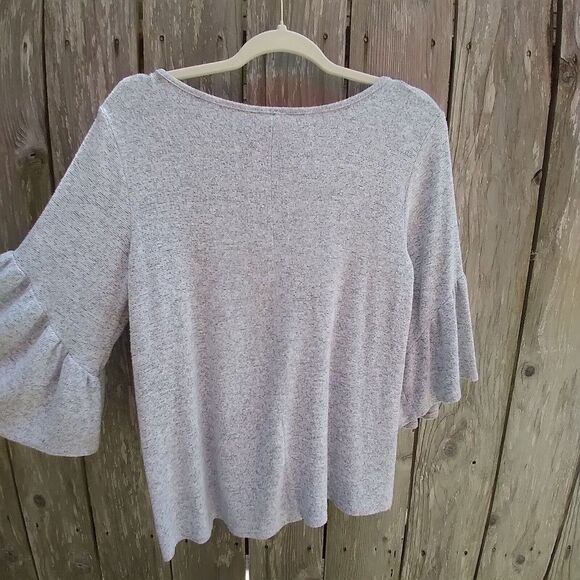 Caution To The Wind size L gray rayon knit top flounce sleeve - Picture 11 of 12